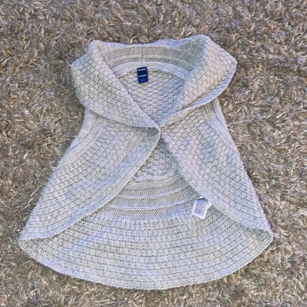Old navy Girls size 5t vest used once